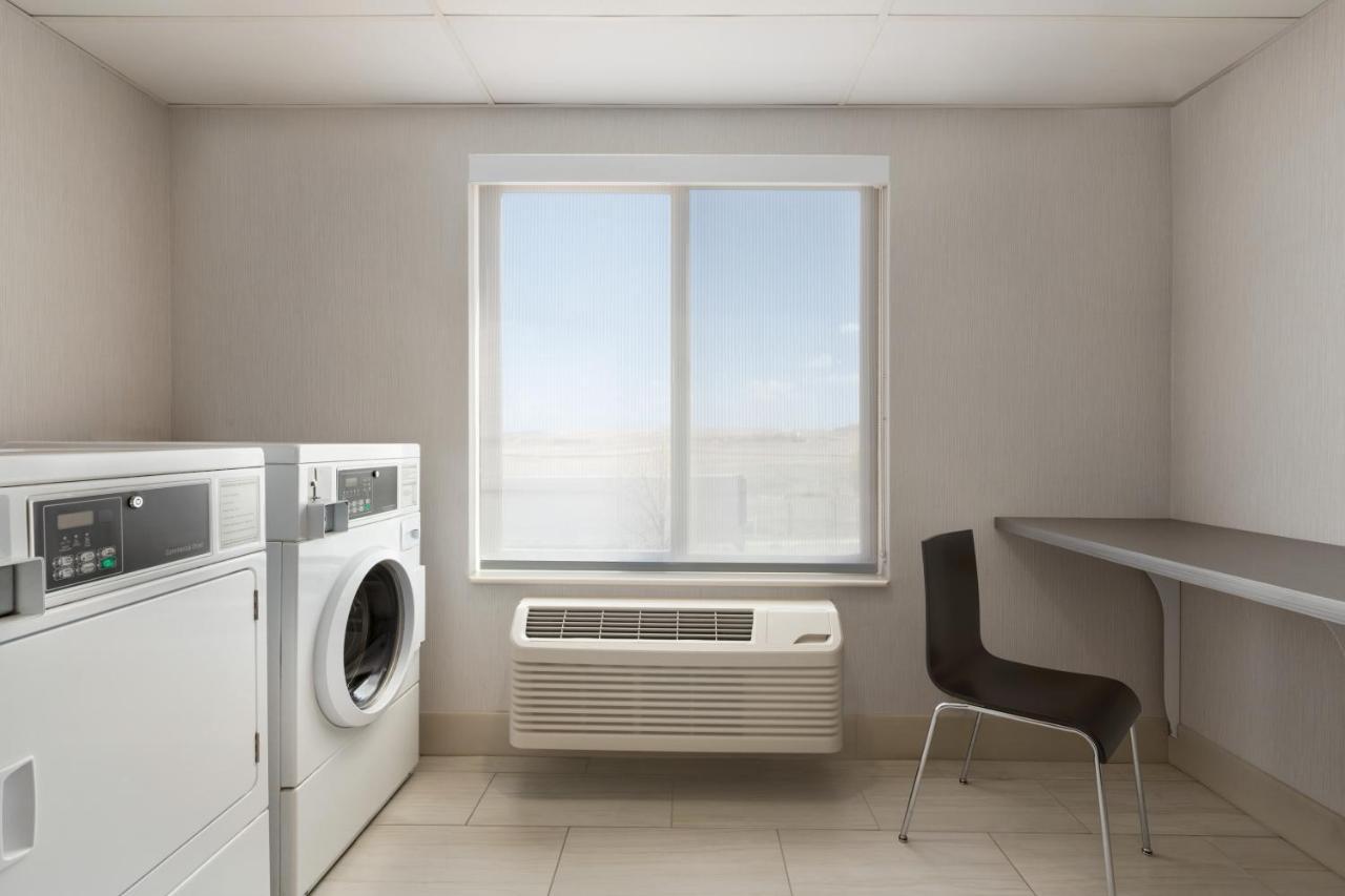 Holiday Inn Express & Suites Denver Airport By Ihg Εξωτερικό φωτογραφία