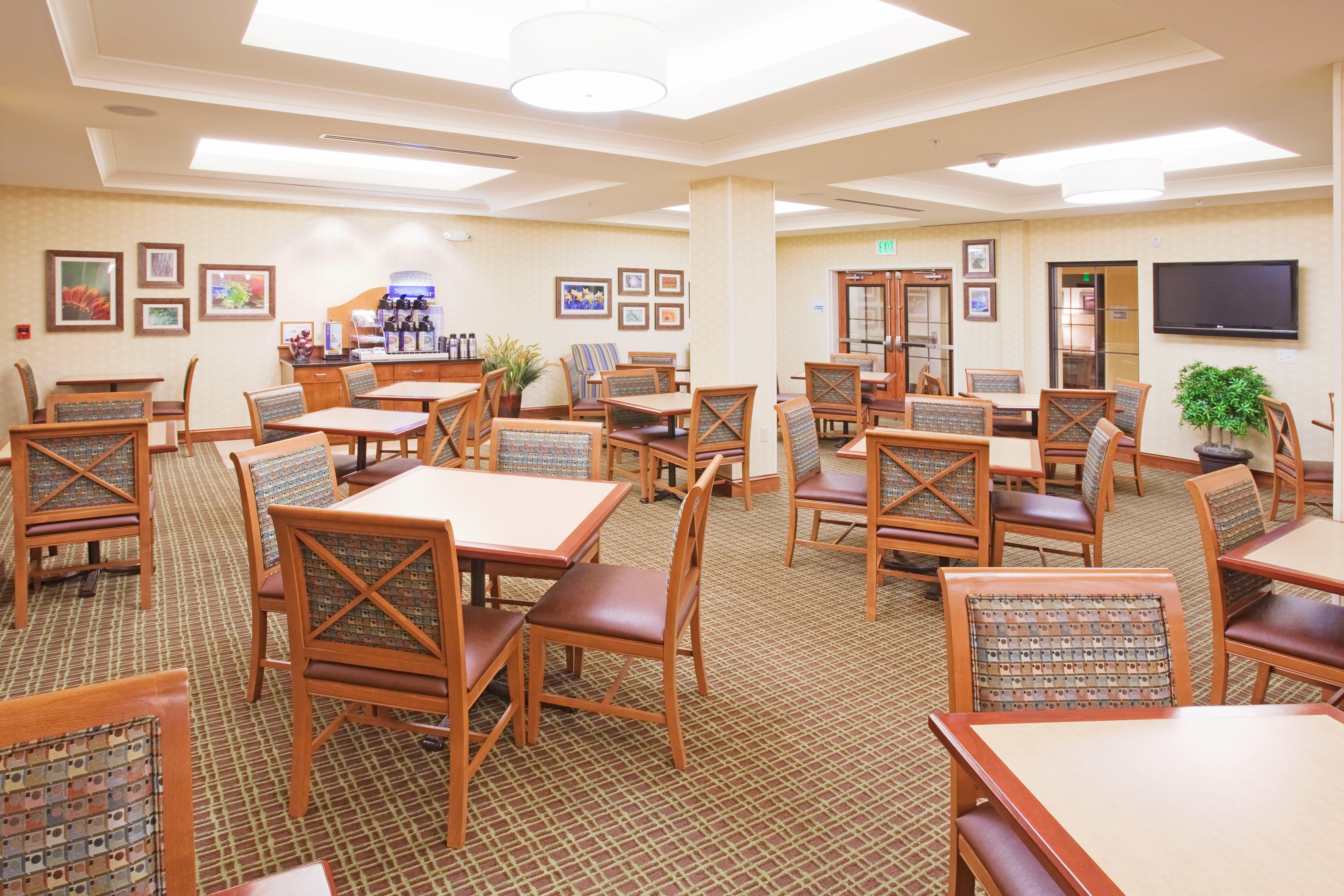 Holiday Inn Express & Suites Denver Airport By Ihg Εξωτερικό φωτογραφία